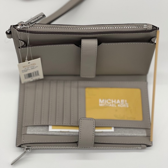 Michael Kors Charlotte Bag with Double Zip… - Picture 13 of 14